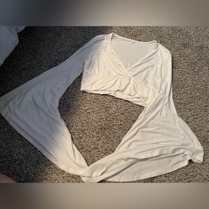 White butterfly sleeve top size Large